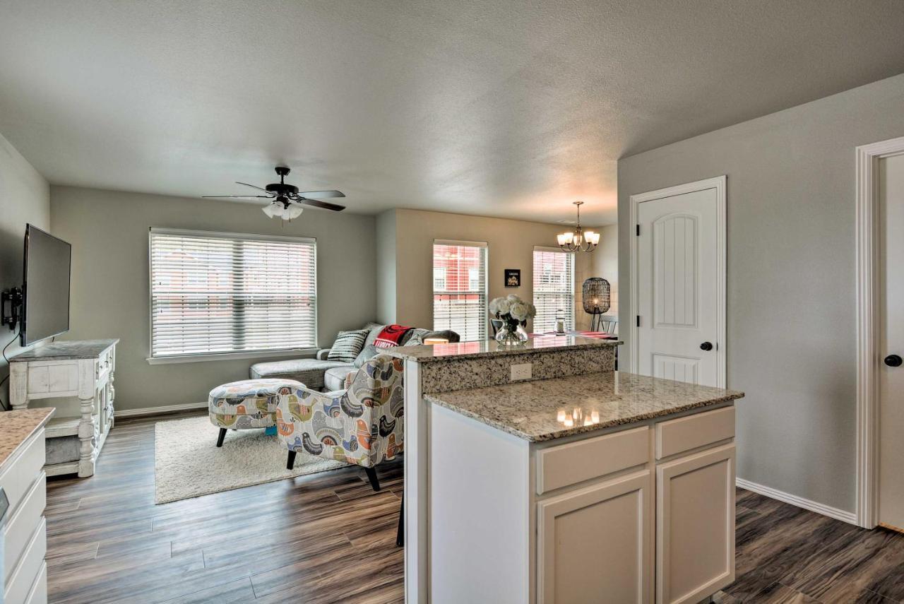 Newly Built Townhome - 3 Mi To Uark Campus! Fayetteville Buitenkant foto