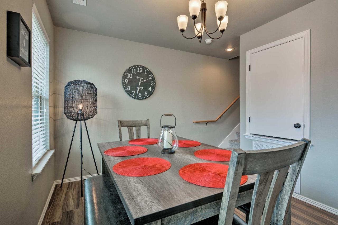 Newly Built Townhome - 3 Mi To Uark Campus! Fayetteville Buitenkant foto